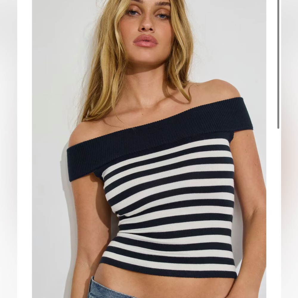 NWT Garage Fitted Off Shoulder Sweater Sleeveless Crop Stretchy Navy Blue